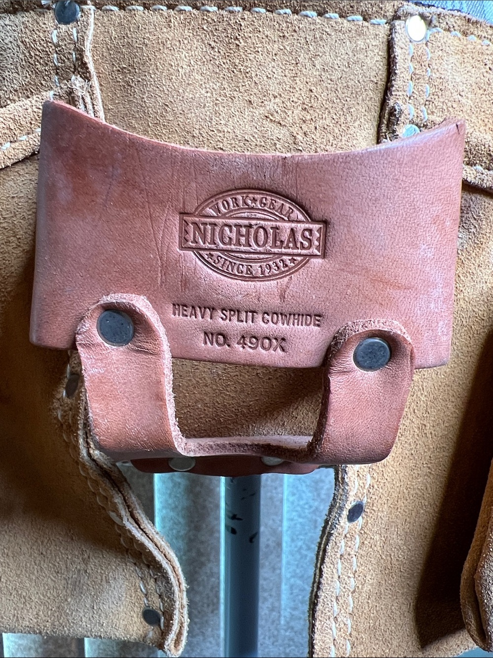 NICHOLAS Brown Leather Tool Pouch on Tan Suede Belt, like new - Picture 2 of 6